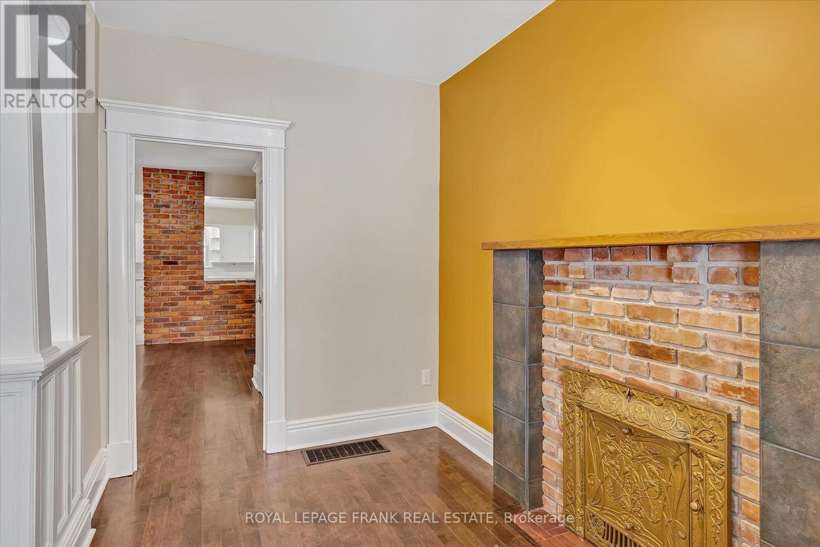 723 Bethune Street, Peterborough North (South), Ontario  K9H 4A5 - Photo 6 - X12131956