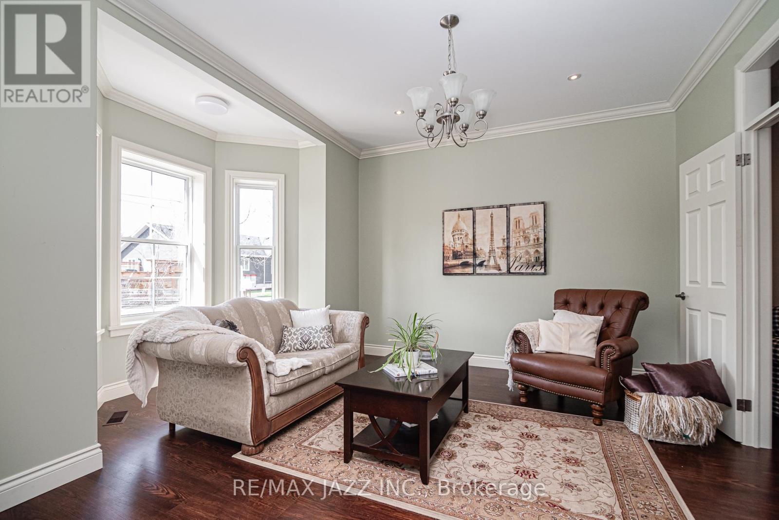 28 Emily Street E, Clarington (Newcastle), Ontario  L1B 1H3 - Photo 9 - E12132907
