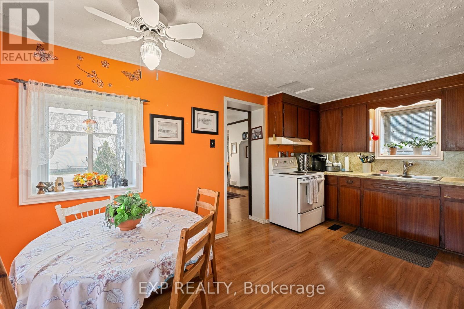 9 Victoria Street E, Kawartha Lakes (Omemee), Ontario  K0L 2W0 - Photo 15 - X12133000