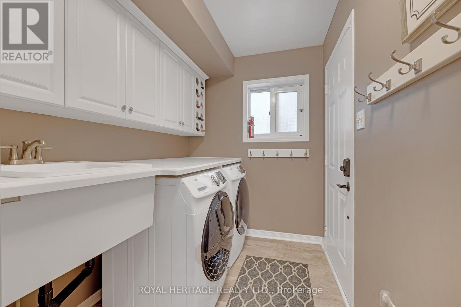 165 Brookhouse Drive, Clarington (Newcastle), Ontario  L1B 1N9 - Photo 17 - E12133309
