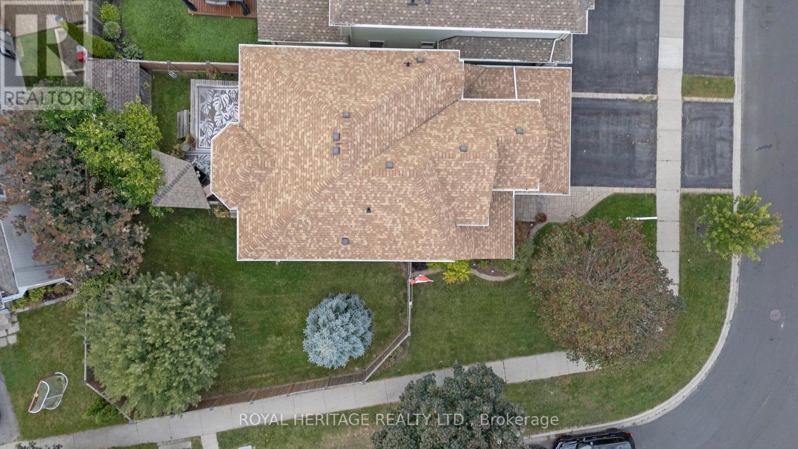165 Brookhouse Drive, Clarington (Newcastle), Ontario  L1B 1N9 - Photo 35 - E12133309