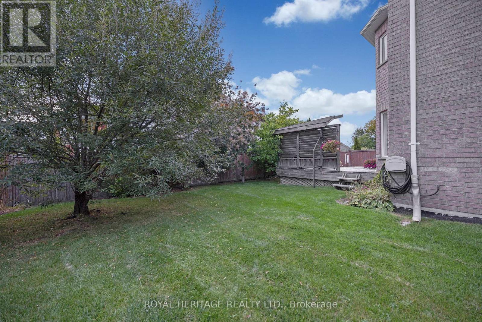 165 Brookhouse Drive, Clarington (Newcastle), Ontario  L1B 1N9 - Photo 36 - E12133309