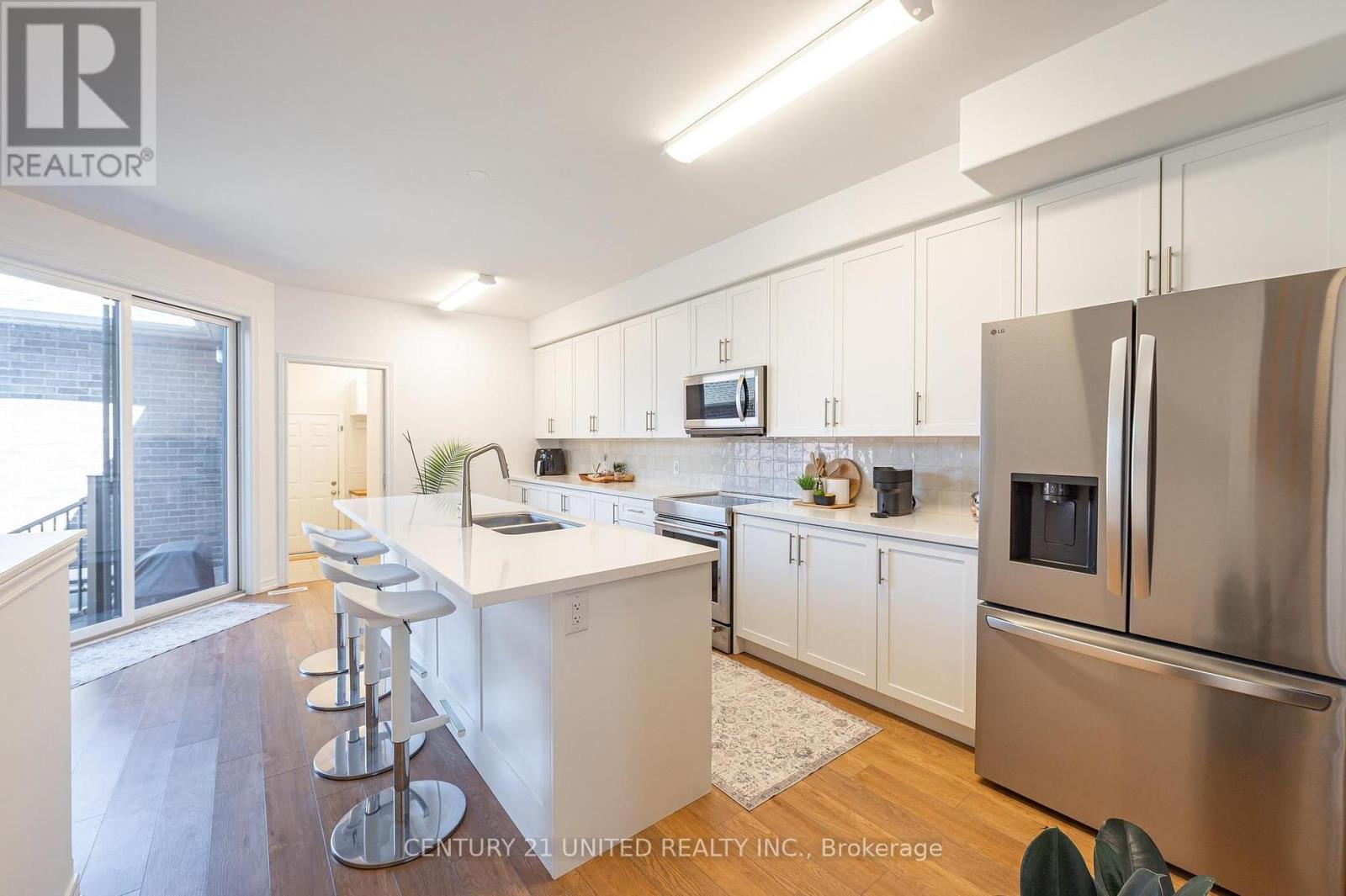 905 Bitten Lane, Peterborough North (North), Ontario  K9H 0H8 - Photo 3 - X12133329