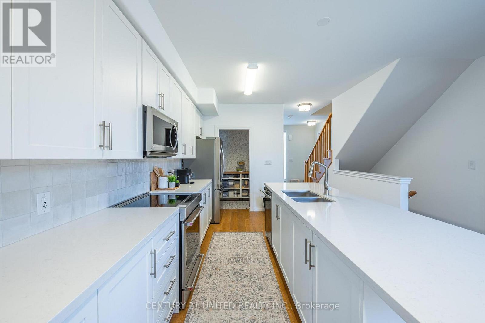 905 Bitten Lane, Peterborough North (North), Ontario  K9H 0H8 - Photo 4 - X12133329