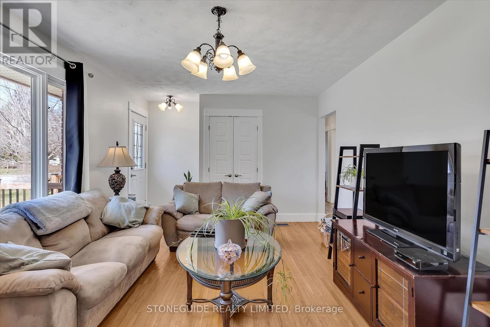 750 Baltic Drive, Selwyn, Ontario  K9L 1L7 - Photo 10 - X12133403