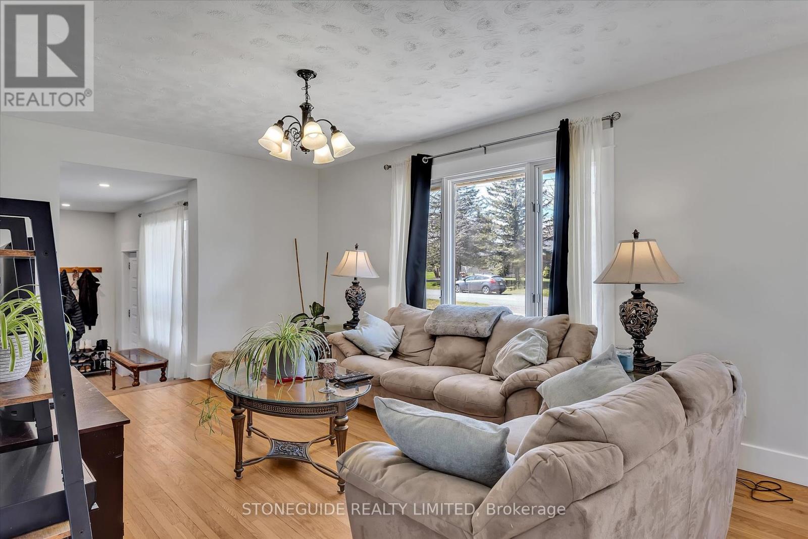 750 Baltic Drive, Selwyn, Ontario  K9L 1L7 - Photo 12 - X12133403