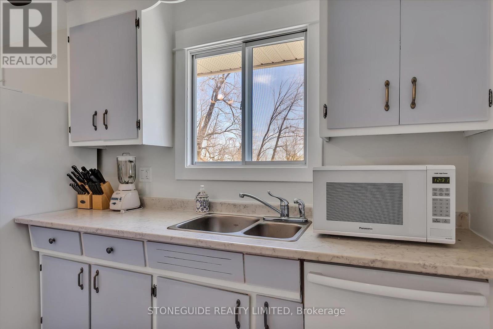 750 Baltic Drive, Selwyn, Ontario  K9L 1L7 - Photo 16 - X12133403