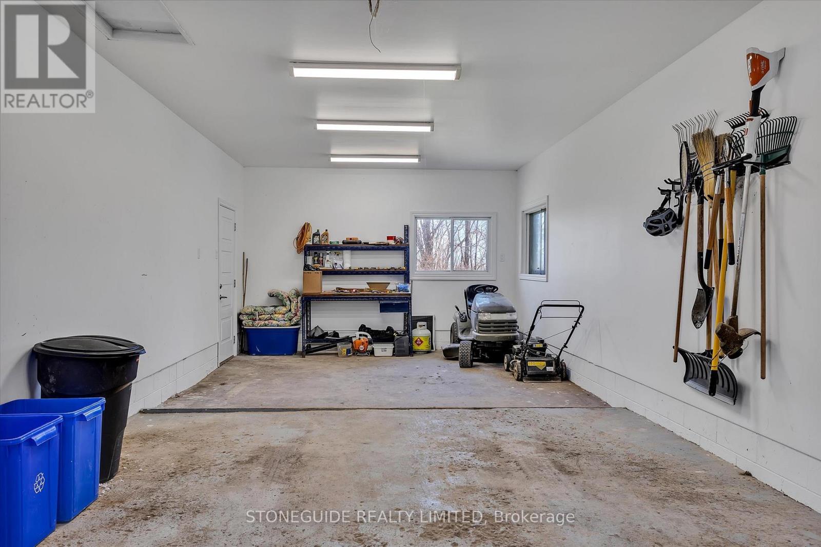 750 Baltic Drive, Selwyn, Ontario  K9L 1L7 - Photo 34 - X12133403