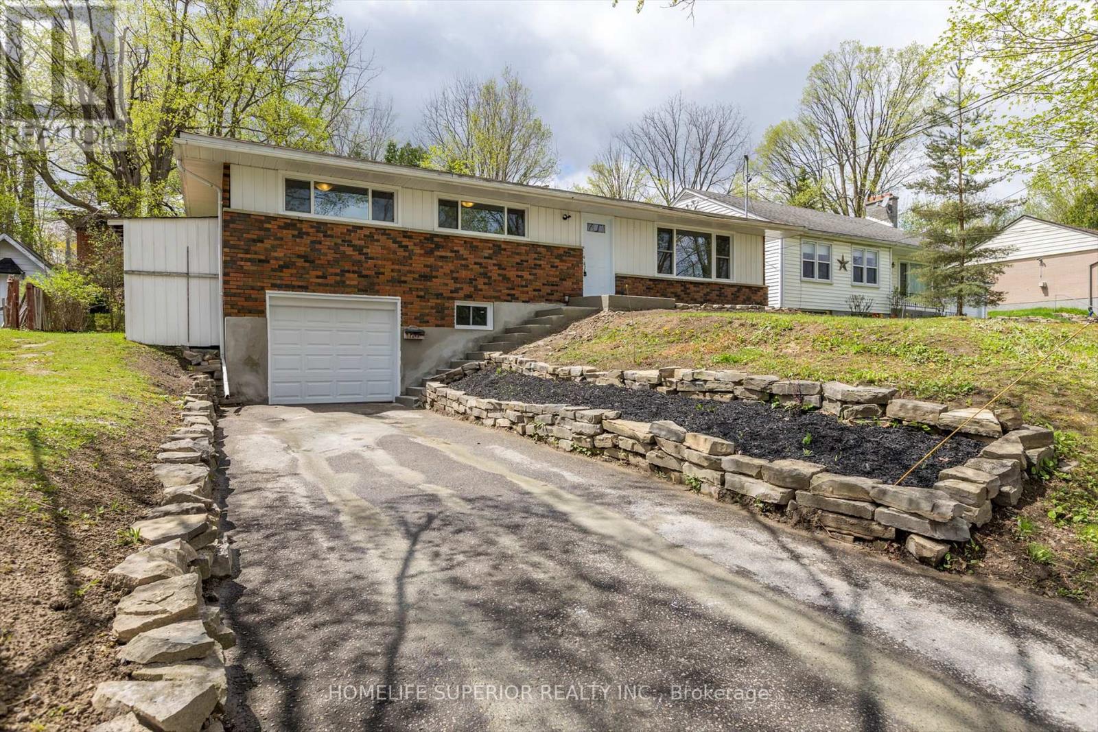 1243 ALBERTUS AVENUE, peterborough central (old west end), Ontario