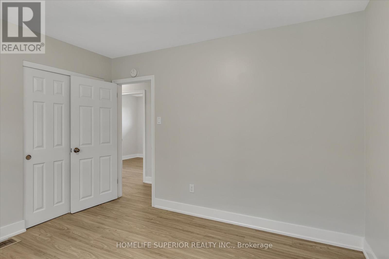 1243 Albertus Avenue, Peterborough Central (Old West End), Ontario  K9J 6A3 - Photo 25 - X12133434