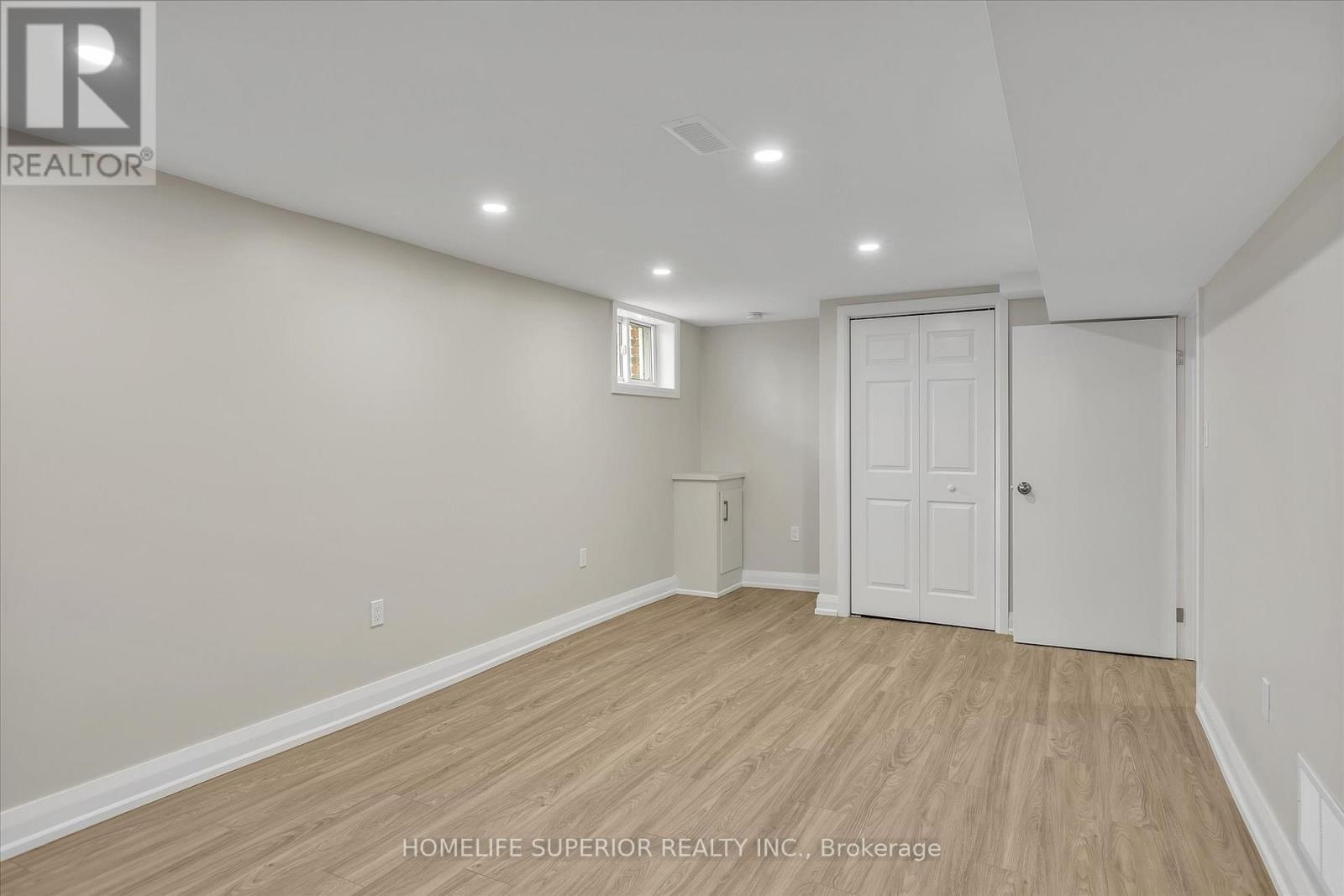 1243 Albertus Avenue, Peterborough Central (Old West End), Ontario  K9J 6A3 - Photo 31 - X12133434