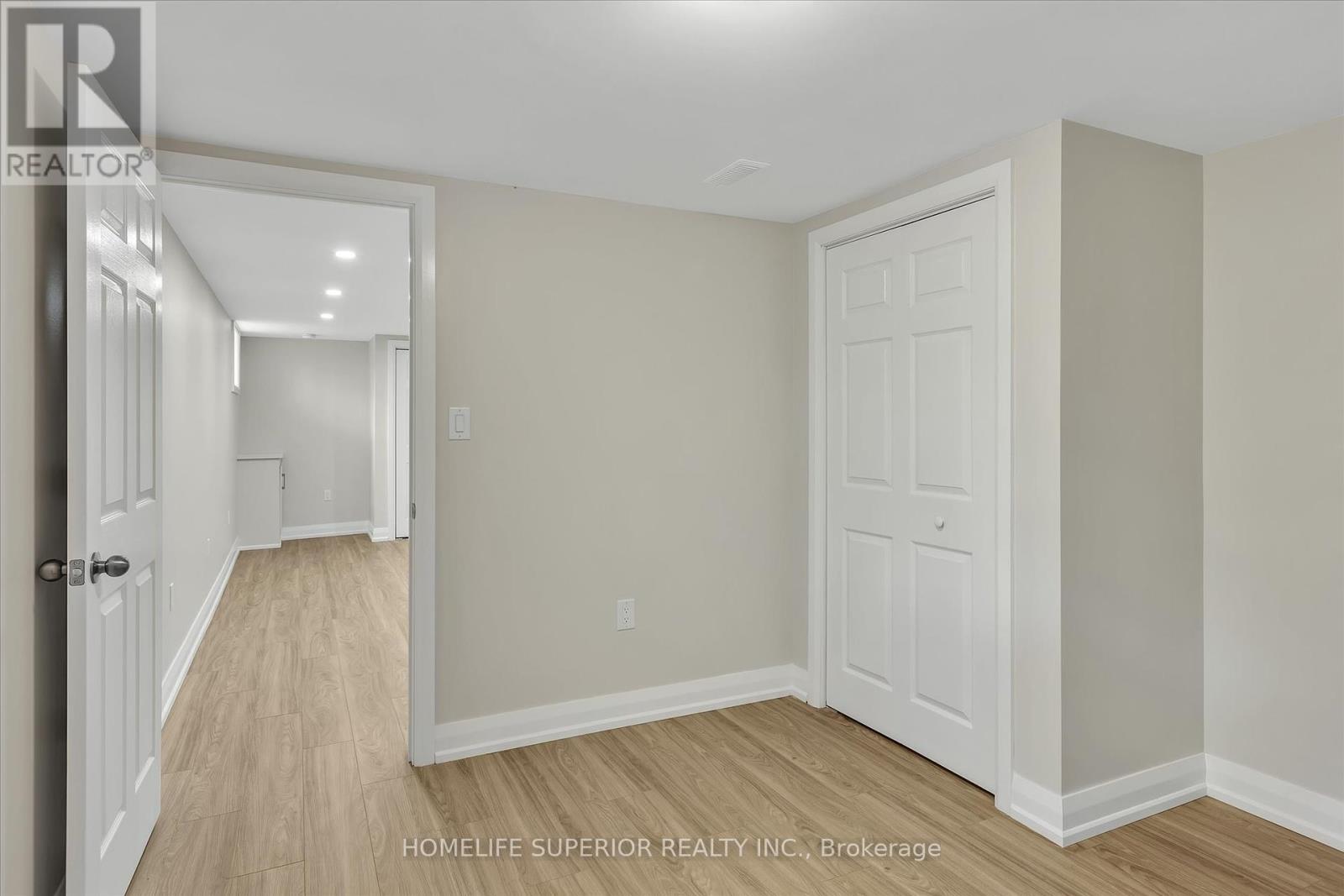 1243 Albertus Avenue, Peterborough Central (Old West End), Ontario  K9J 6A3 - Photo 38 - X12133434