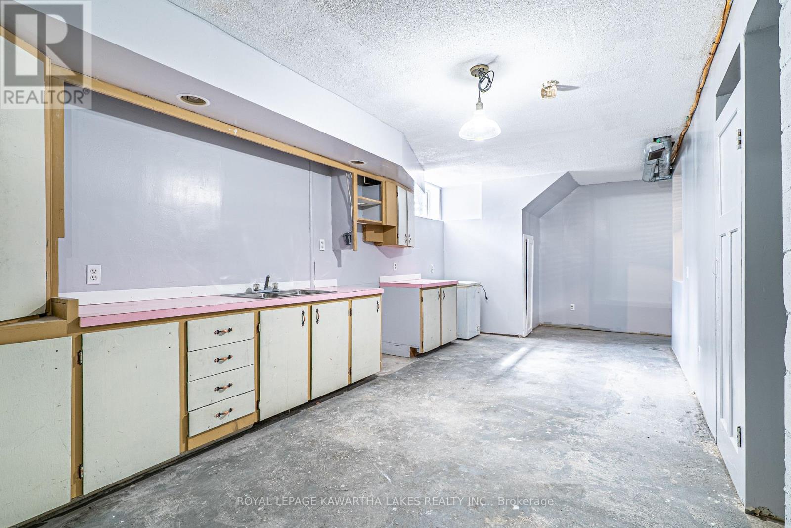 219 Pontypool Road, Kawartha Lakes (Pontypool), Ontario  L0A 1K0 - Photo 33 - X12133453