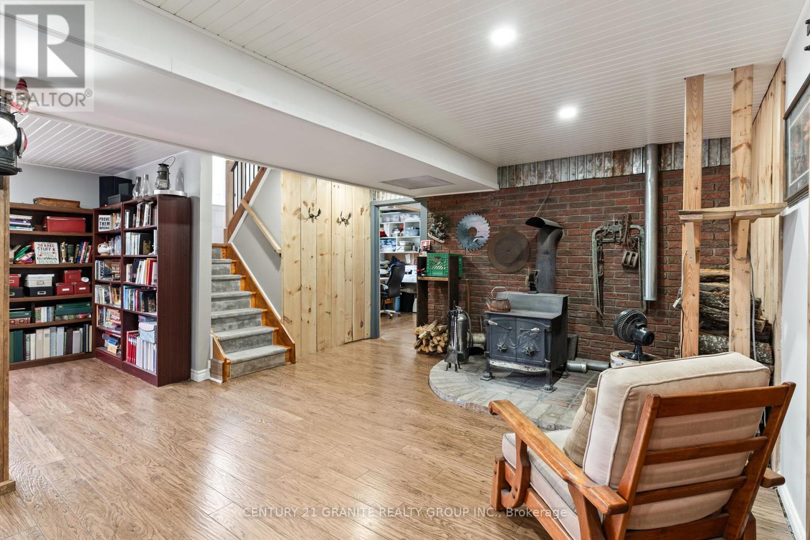 4 Airview Drive, Bancroft (Bancroft Ward), Ontario  K0L 1C0 - Photo 20 - X12133716