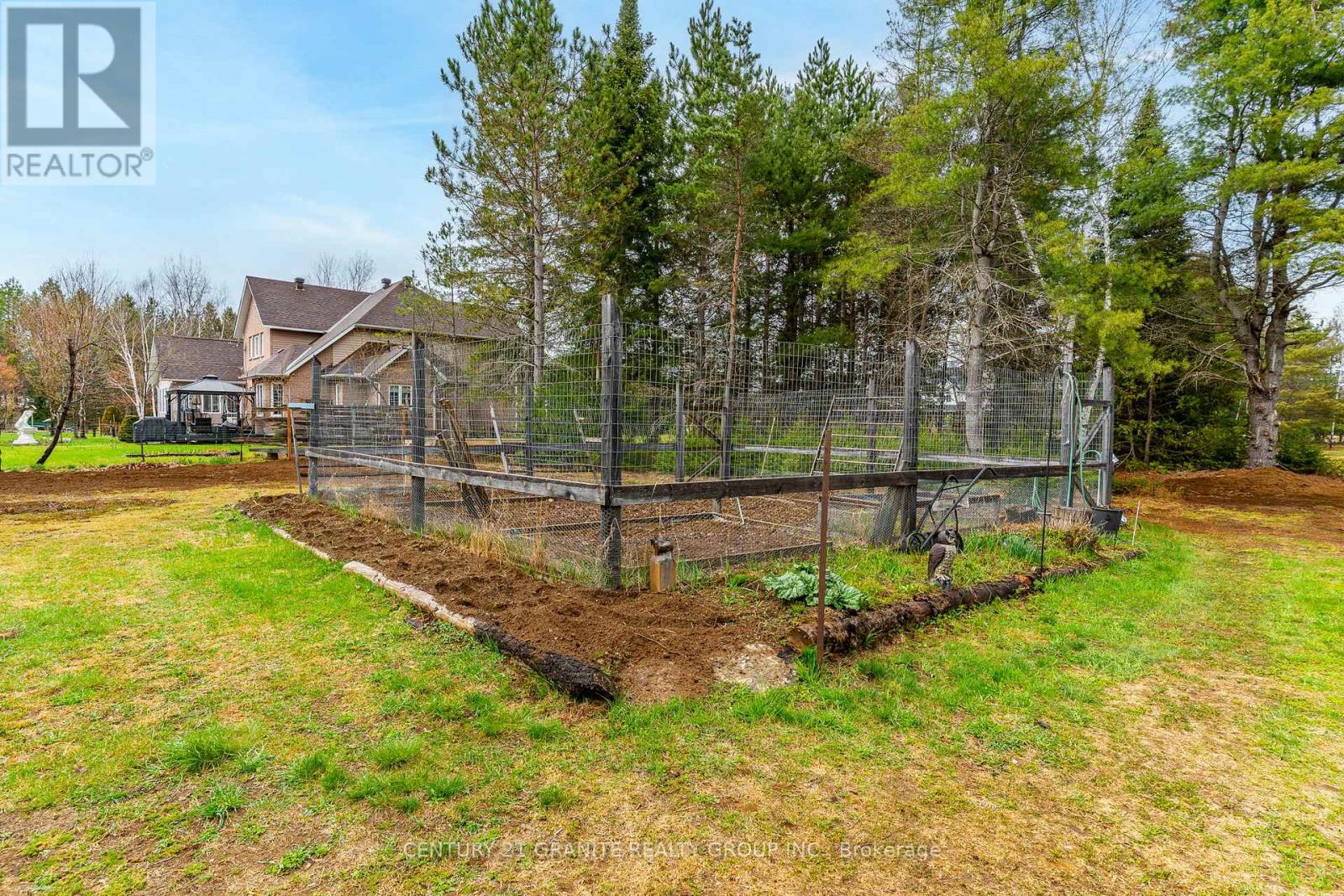 4 Airview Drive, Bancroft (Bancroft Ward), Ontario  K0L 1C0 - Photo 43 - X12133716