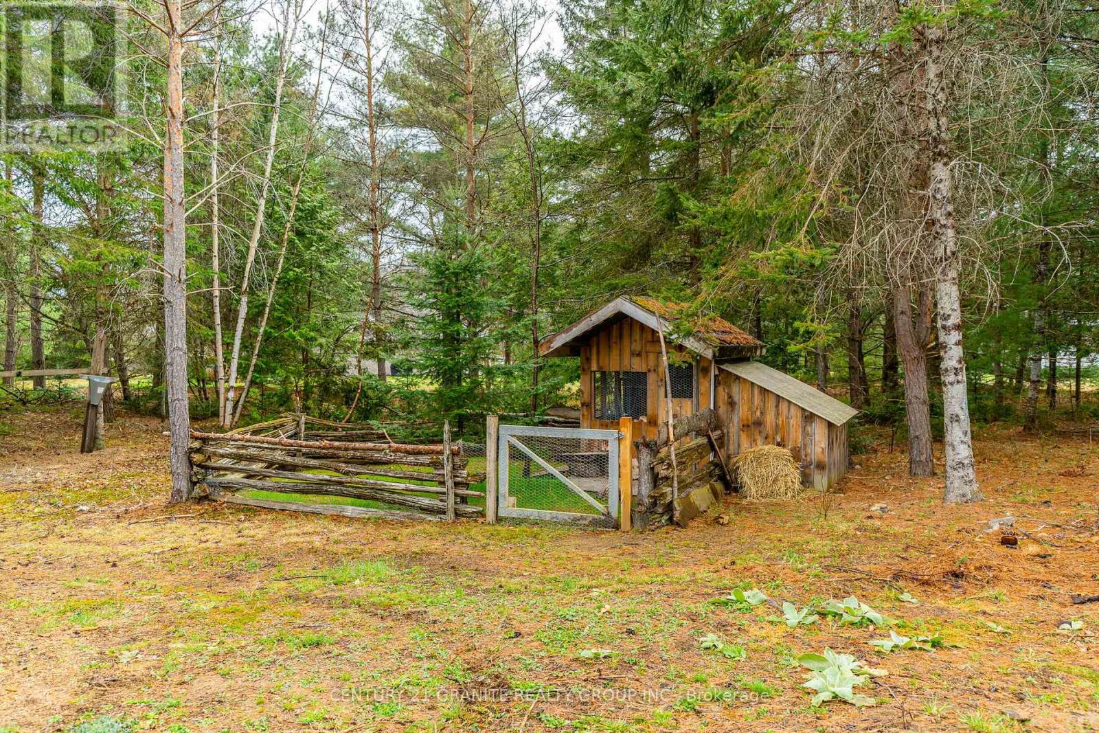 4 Airview Drive, Bancroft (Bancroft Ward), Ontario  K0L 1C0 - Photo 44 - X12133716