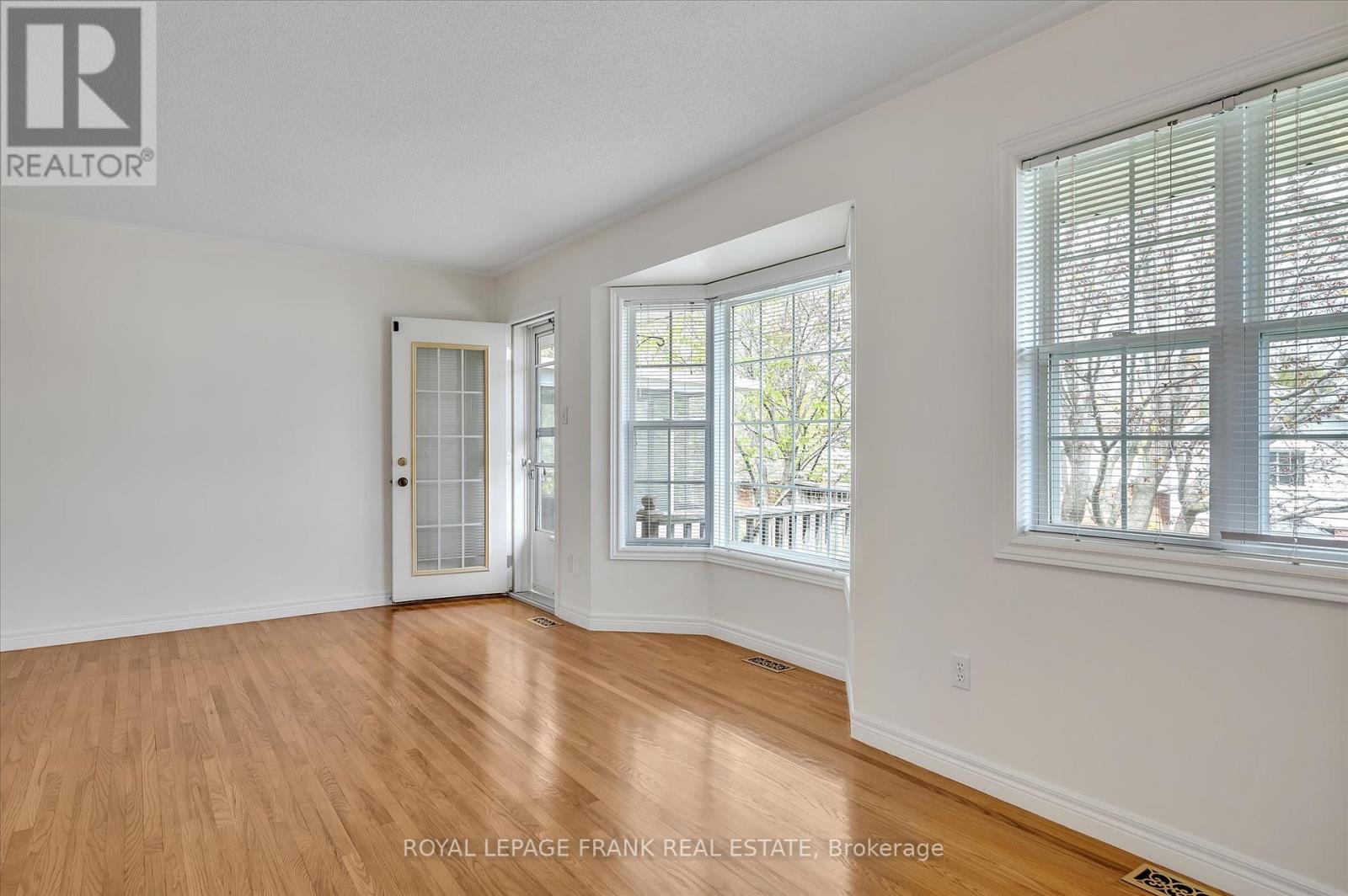 1606 Ramblewood Drive, Peterborough West (South), Ontario  K9K 2C5 - Photo 10 - X12133904