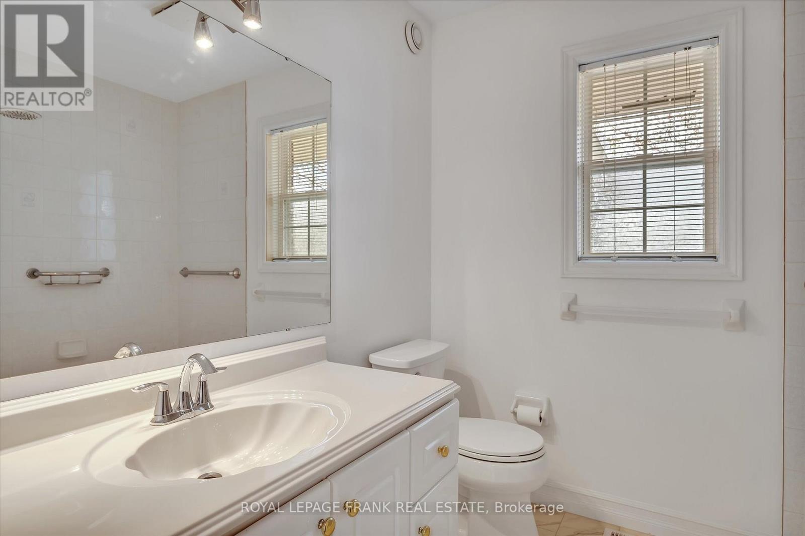 1606 Ramblewood Drive, Peterborough West (South), Ontario  K9K 2C5 - Photo 17 - X12133904