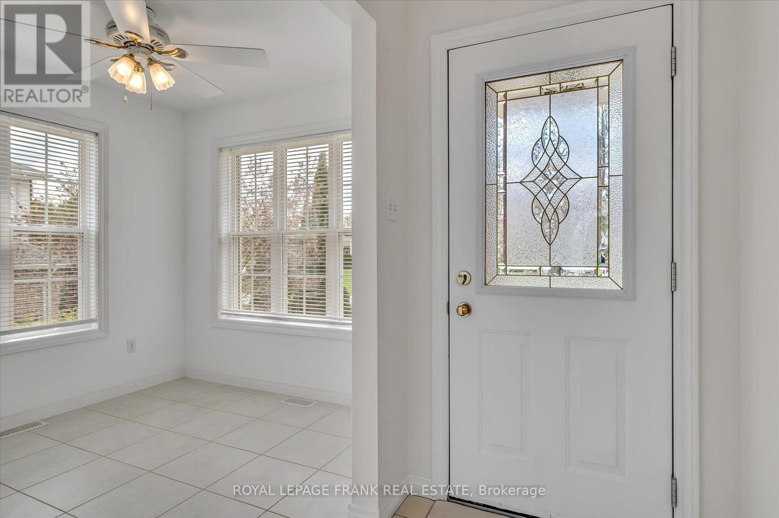1606 Ramblewood Drive, Peterborough West (South), Ontario  K9K 2C5 - Photo 3 - X12133904
