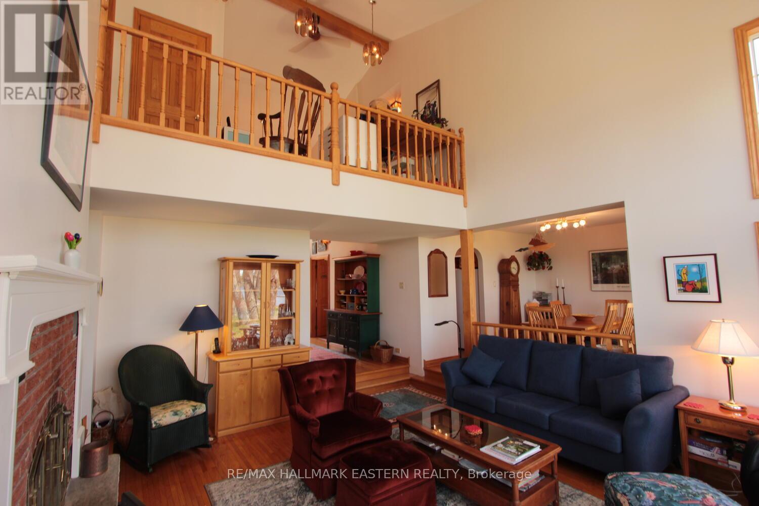 572 Round Lake Road, Havelock-Belmont-Methuen (Belmont-Methuen), Ontario  K0L 1Z0 - Photo 10 - X12134146