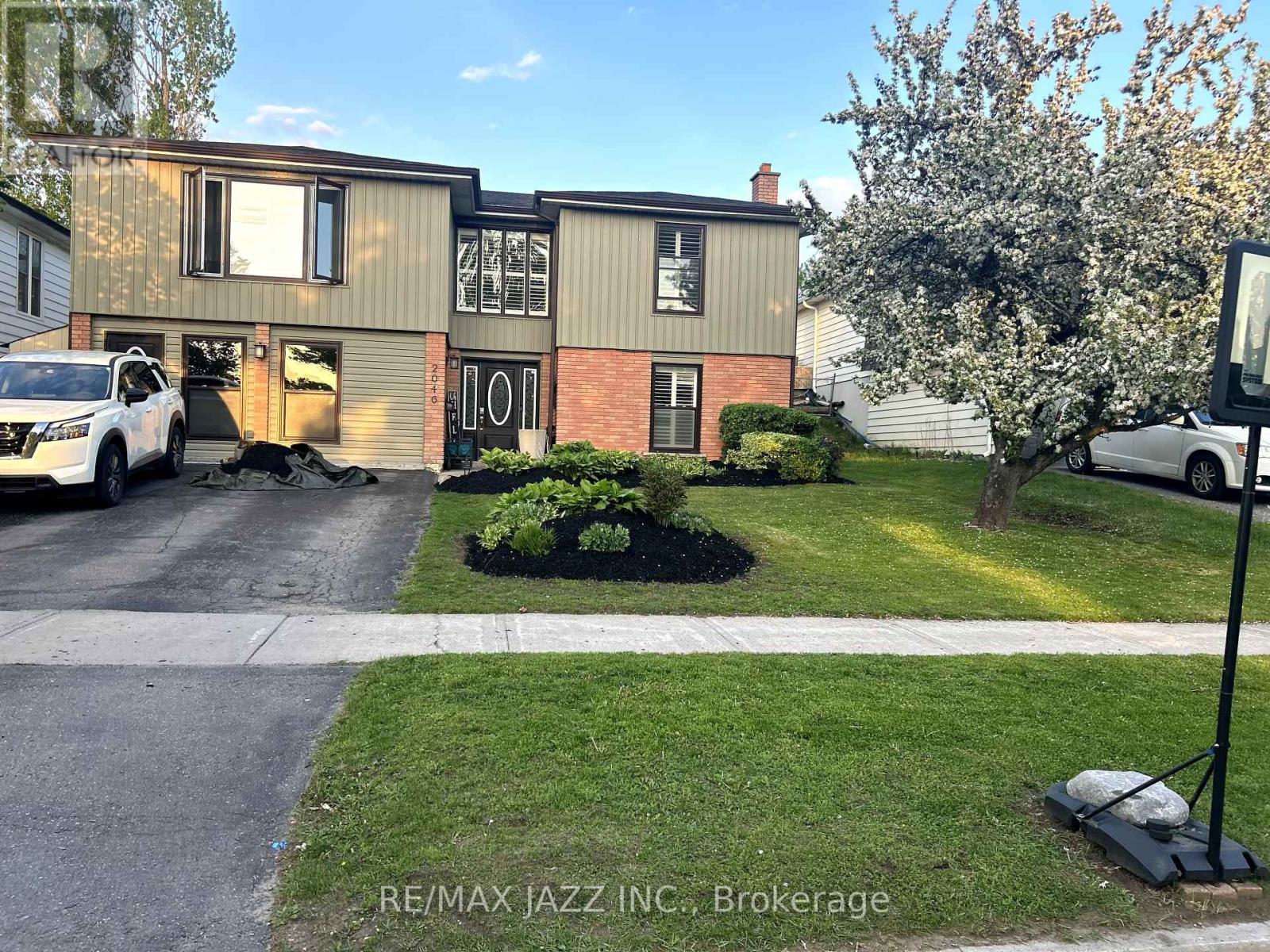 2046 MEADOWVIEW ROAD, peterborough east (south), Ontario