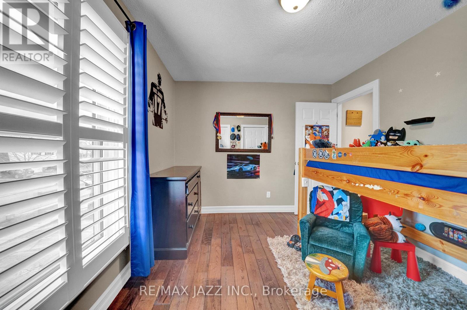 2046 Meadowview Road, Peterborough East (South), Ontario  K9L 1S4 - Photo 19 - X12134303
