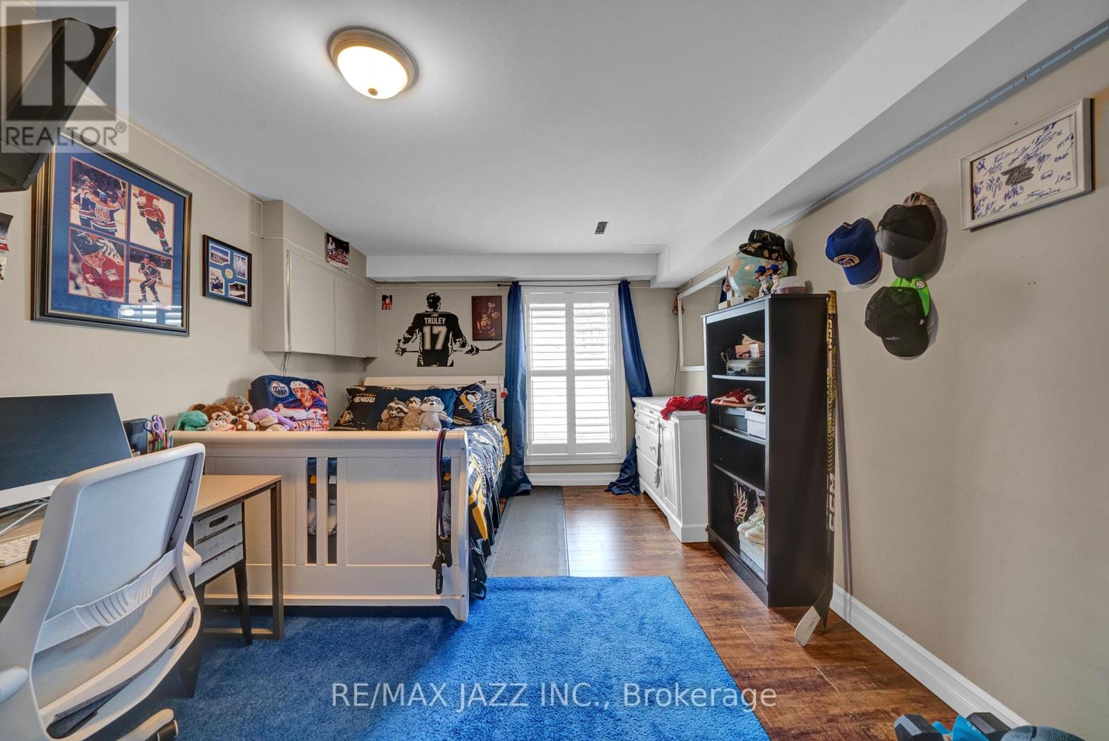 2046 Meadowview Road, Peterborough East (South), Ontario  K9L 1S4 - Photo 21 - X12134303
