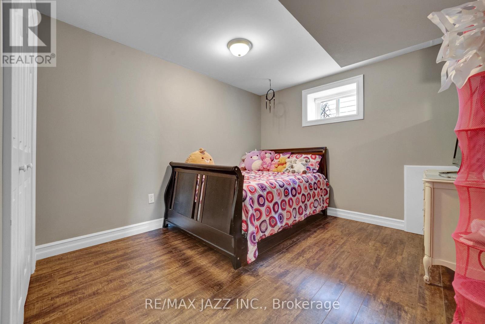 2046 Meadowview Road, Peterborough East (South), Ontario  K9L 1S4 - Photo 24 - X12134303