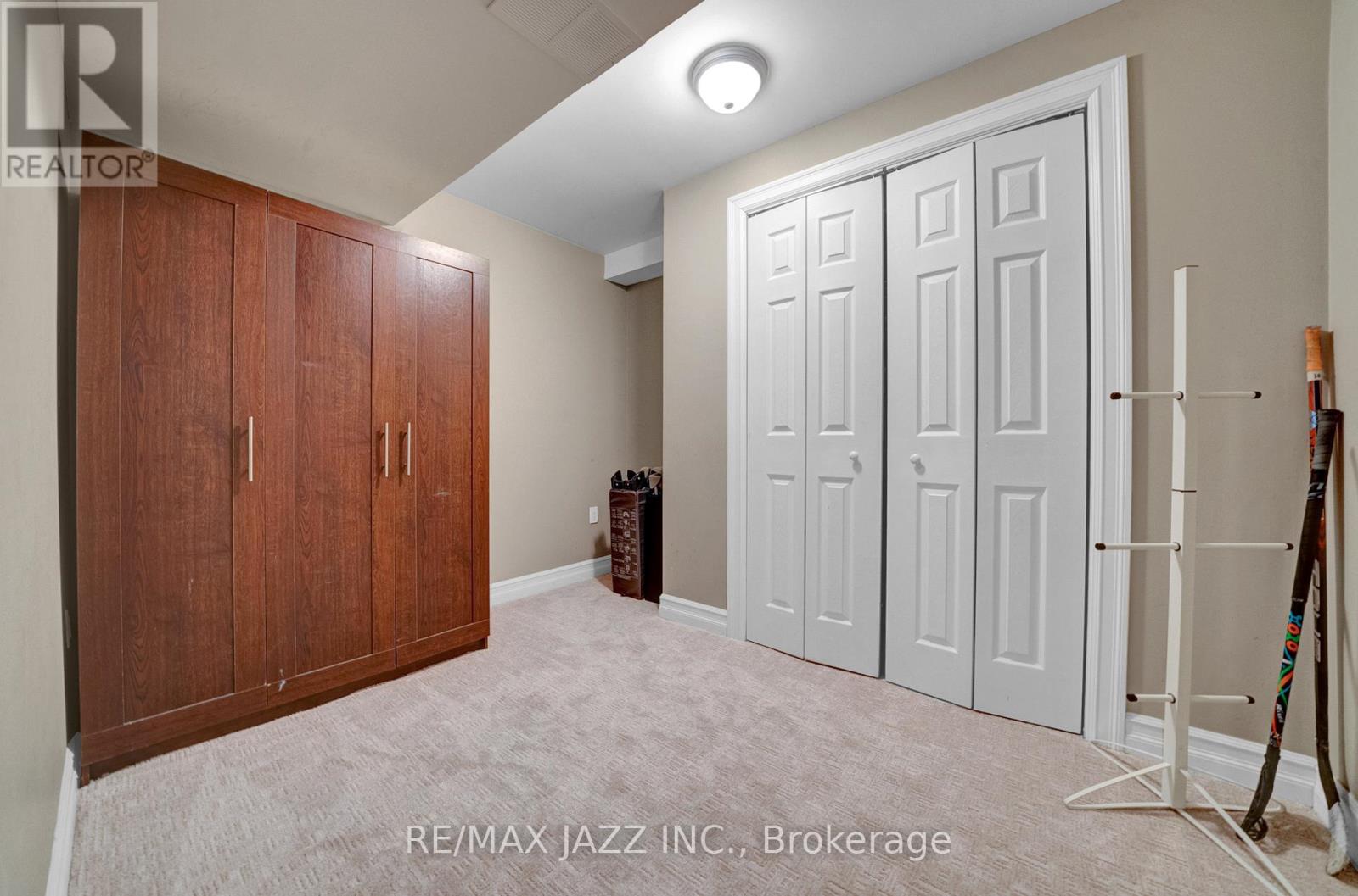 2046 Meadowview Road, Peterborough East (South), Ontario  K9L 1S4 - Photo 26 - X12134303