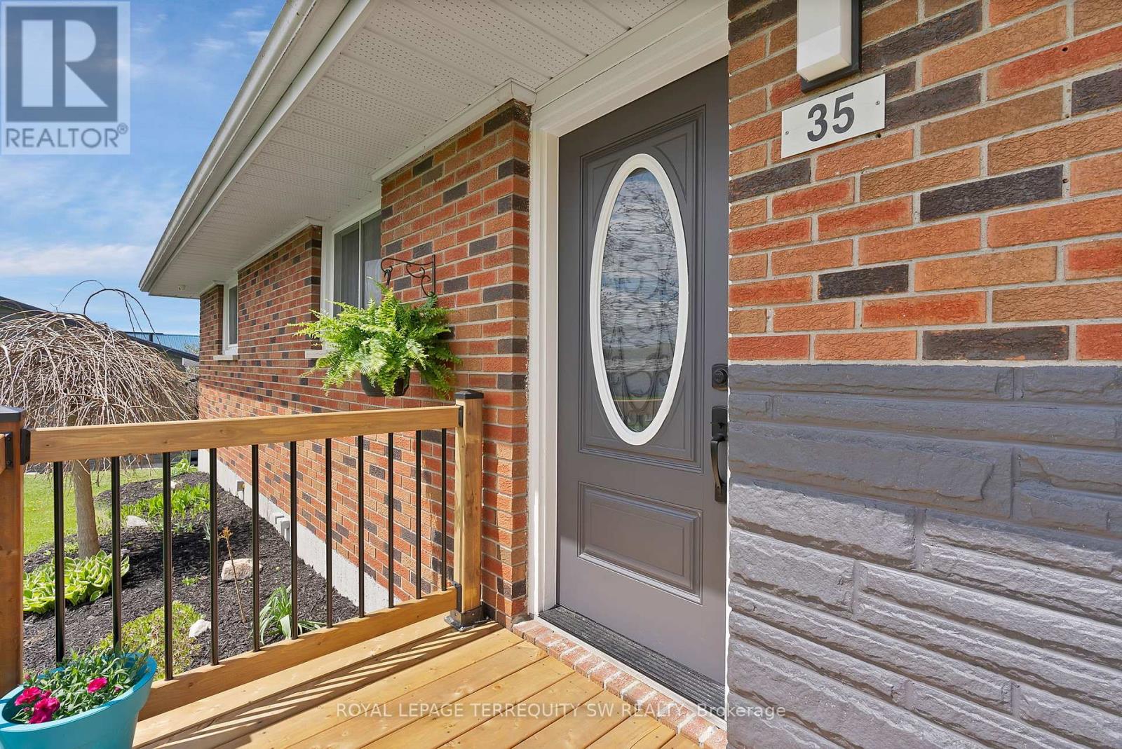 35 Queen Street W, Trent Hills (Hastings), Ontario  K0L 1Y0 - Photo 3 - X12134118
