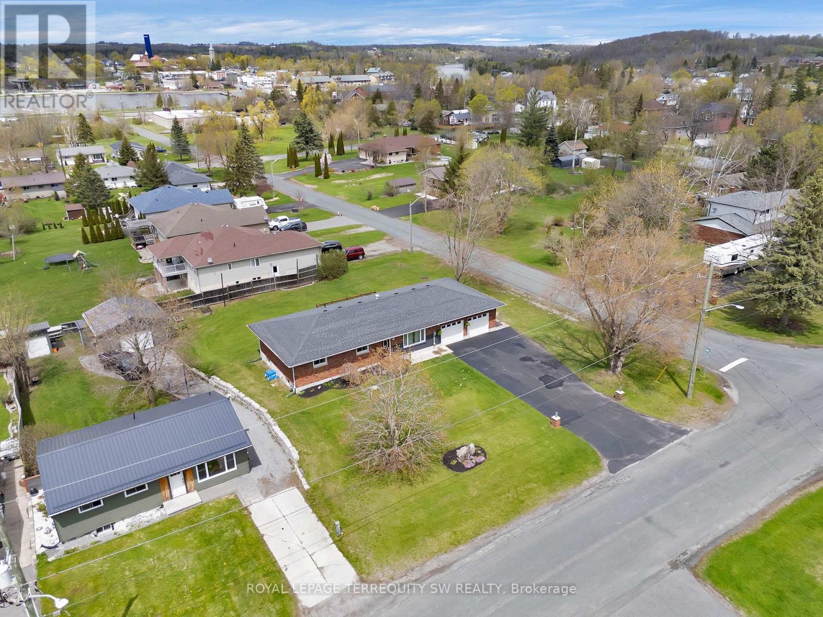 35 Queen Street W, Trent Hills (Hastings), Ontario  K0L 1Y0 - Photo 40 - X12134118