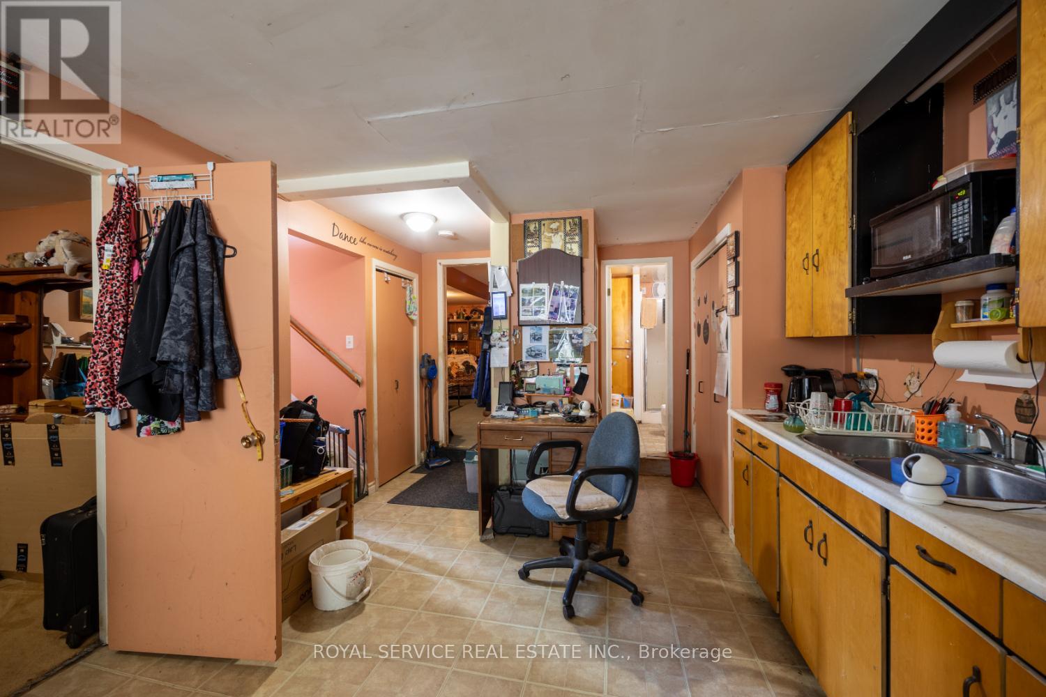 42 Alexander Avenue, Peterborough West (North), Ontario  K9J 6B4 - Photo 20 - X12134679