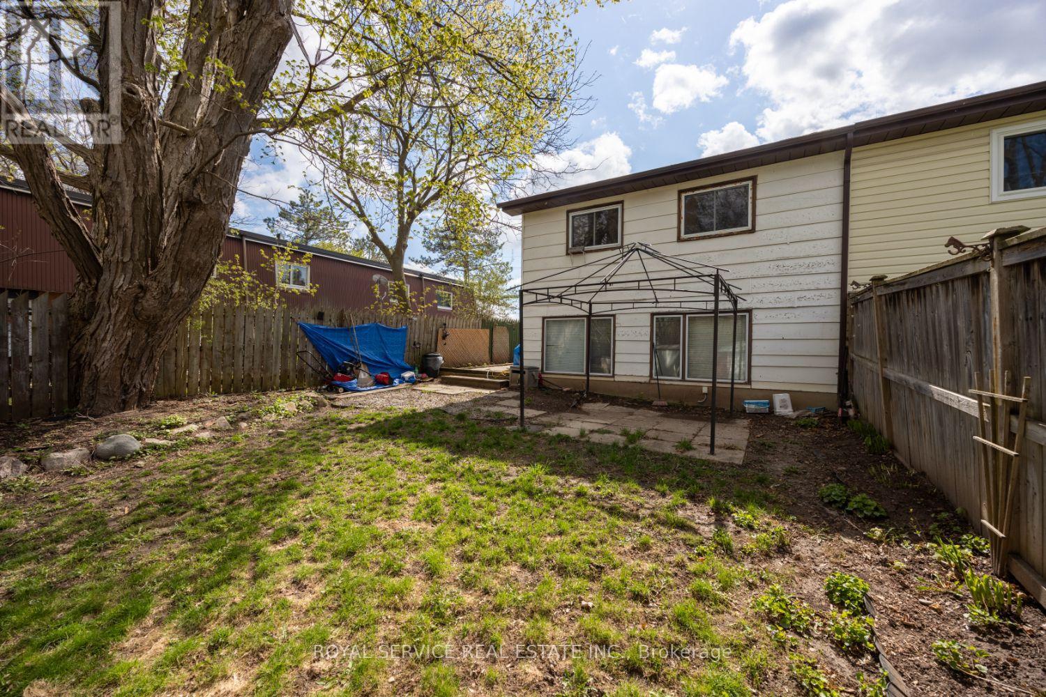 42 Alexander Avenue, Peterborough West (North), Ontario  K9J 6B4 - Photo 25 - X12134679