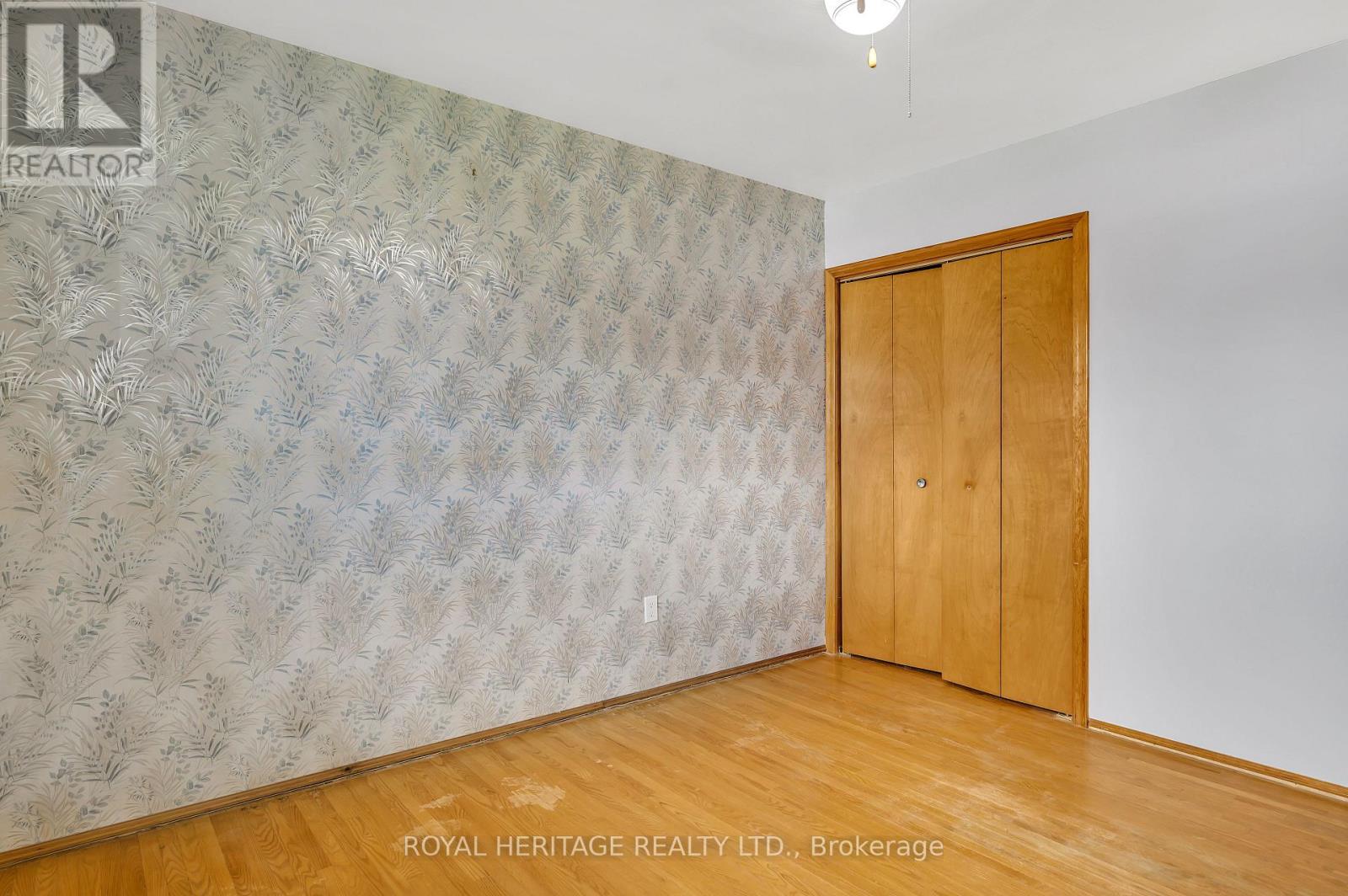 547 River Road S, Peterborough South (East), Ontario  K9J 1E6 - Photo 11 - X12134644