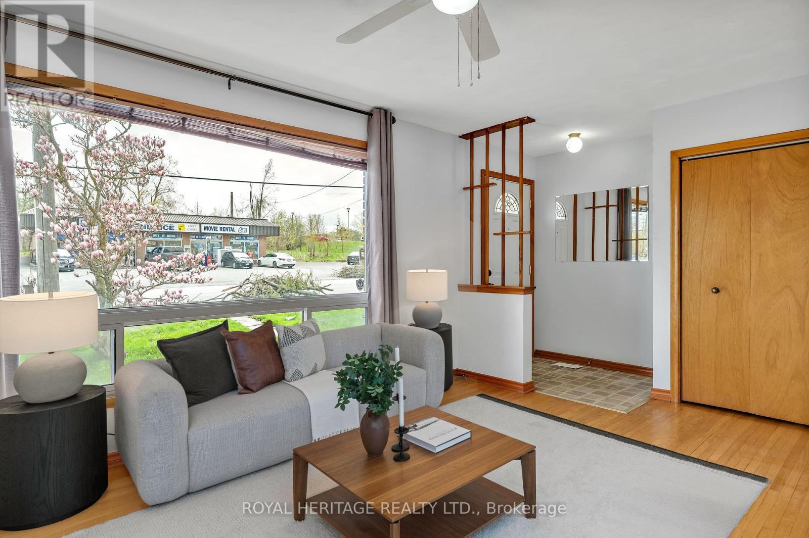 547 River Road S, Peterborough South (East), Ontario  K9J 1E6 - Photo 3 - X12134644