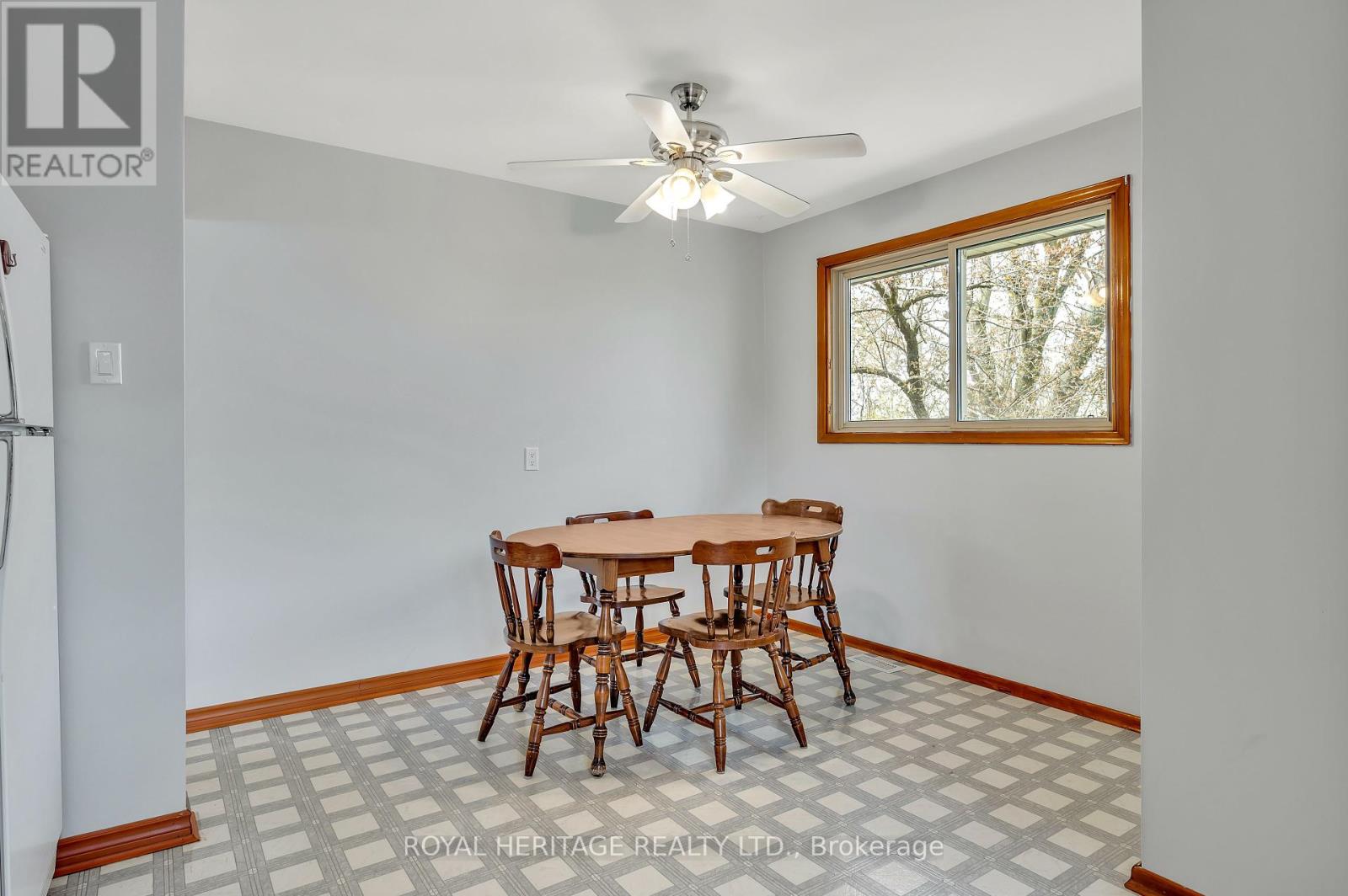 547 River Road S, Peterborough South (East), Ontario  K9J 1E6 - Photo 7 - X12134644