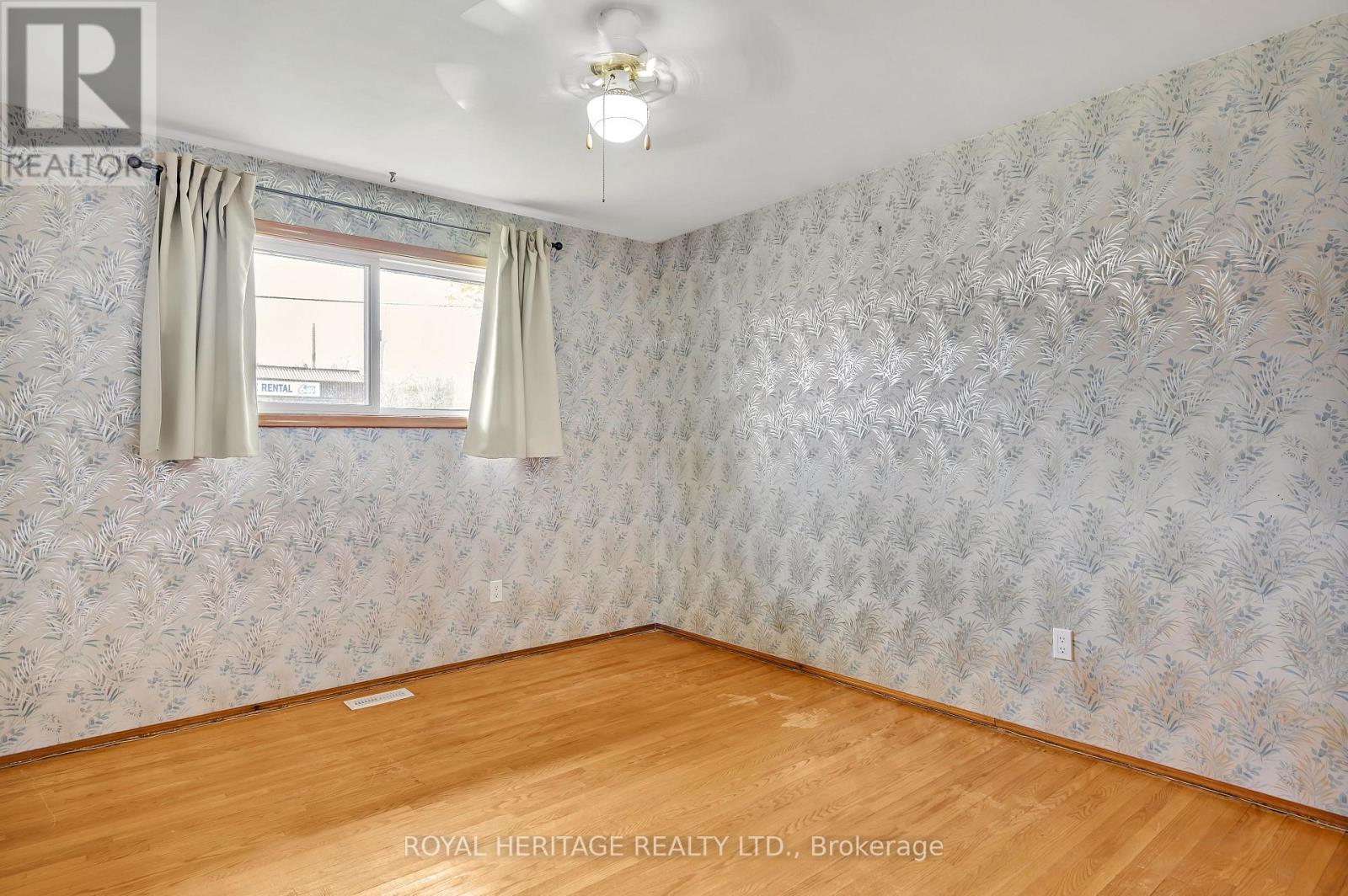 547 River Road S, Peterborough South (East), Ontario  K9J 1E6 - Photo 9 - X12134644