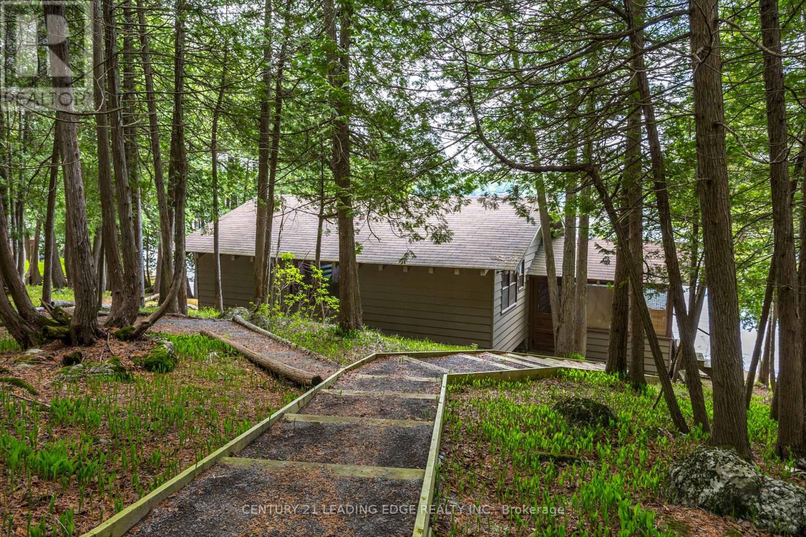 1956 White Lake Road E, Douro-Dummer, Ontario  K0L 2H0 - Photo 22 - X12134869