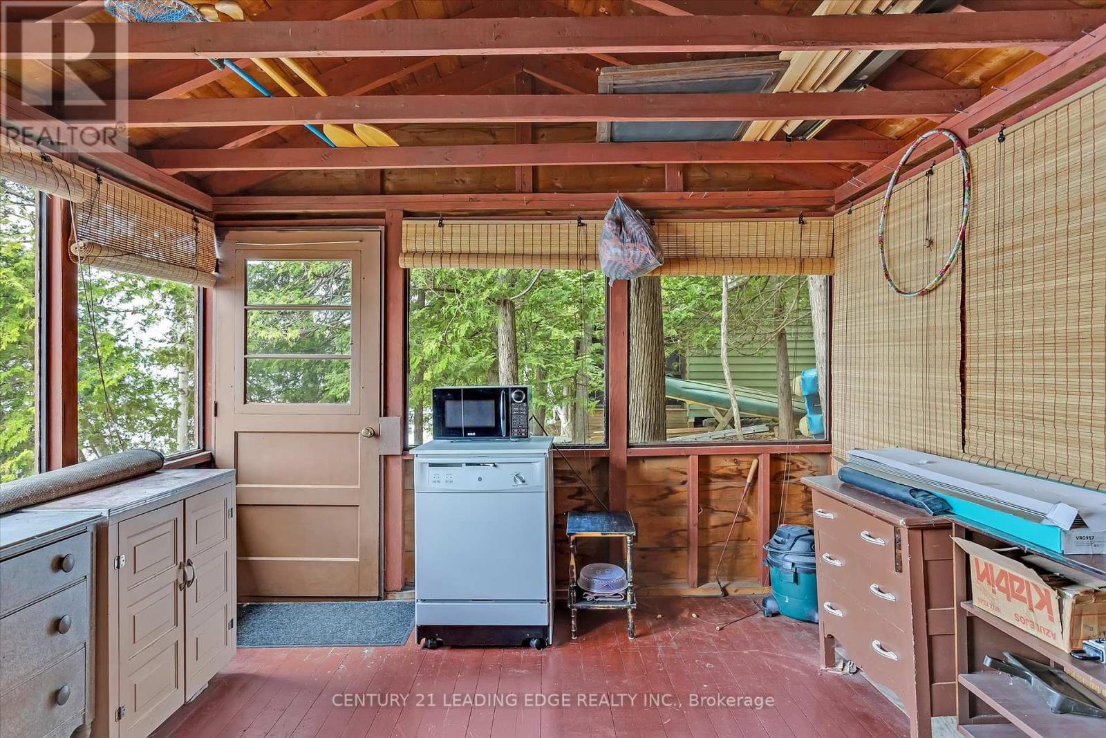 1956 White Lake Road E, Douro-Dummer, Ontario  K0L 2H0 - Photo 4 - X12134869
