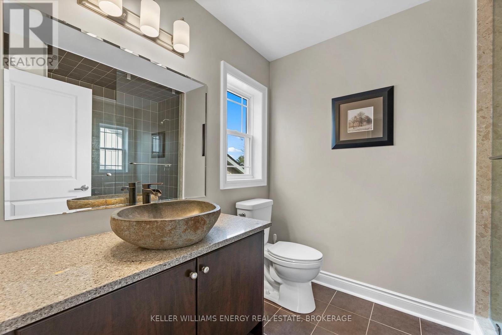104 Bowen Drive, Peterborough North (North), Ontario  K9H 0B8 - Photo 17 - X12135070