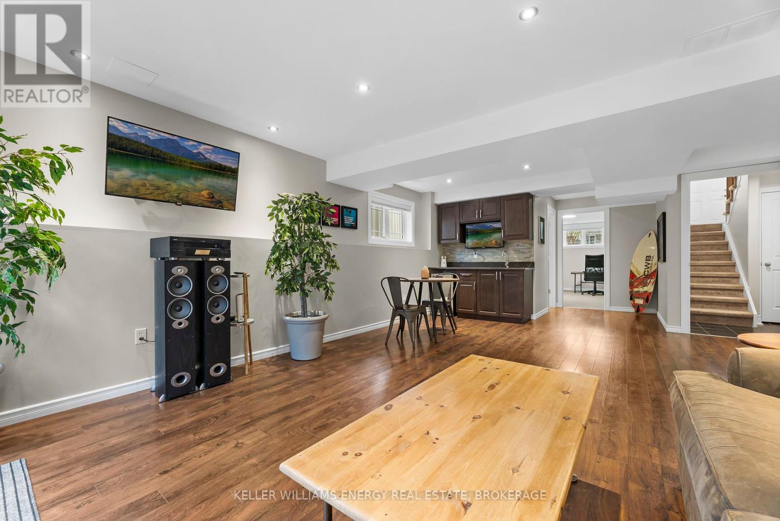 104 Bowen Drive, Peterborough North (North), Ontario  K9H 0B8 - Photo 22 - X12135070