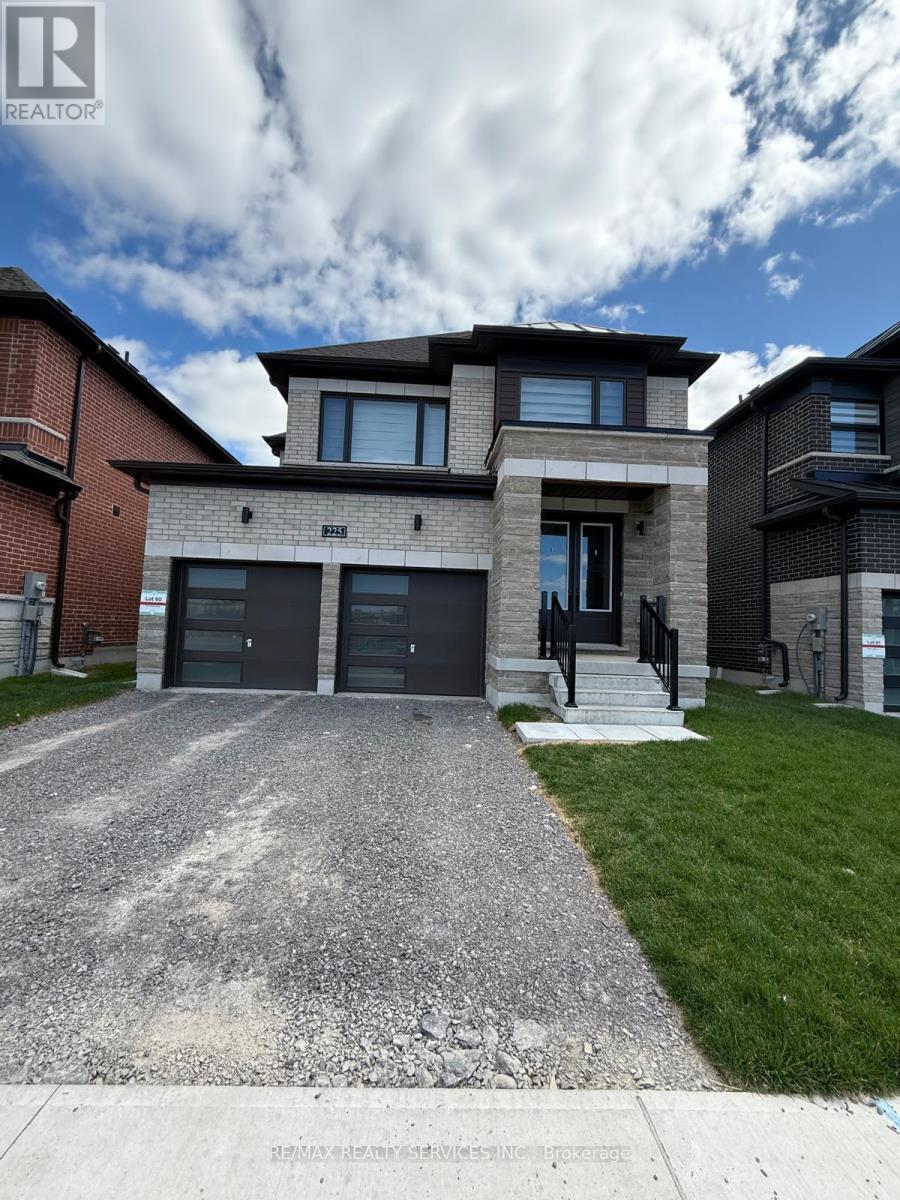 225 FLAVELLE WAY, selwyn, Ontario