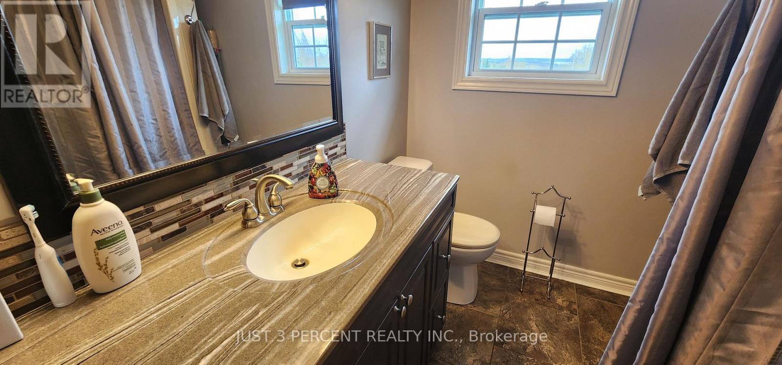 690 County Road 2, Otonabee-South Monaghan, Ontario  K0L 1B0 - Photo 18 - X12135341