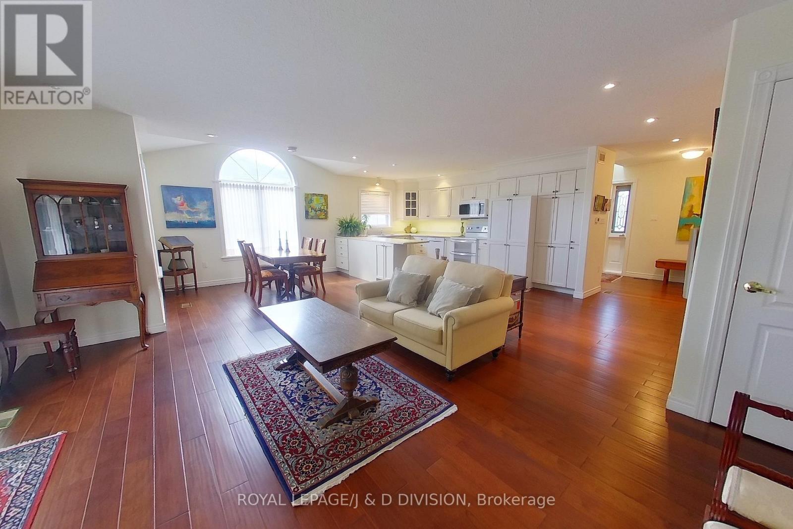 310 - 1742 Ravenwood Drive, Peterborough West (North), Ontario  K9K 2R5 - Photo 2 - X12135213