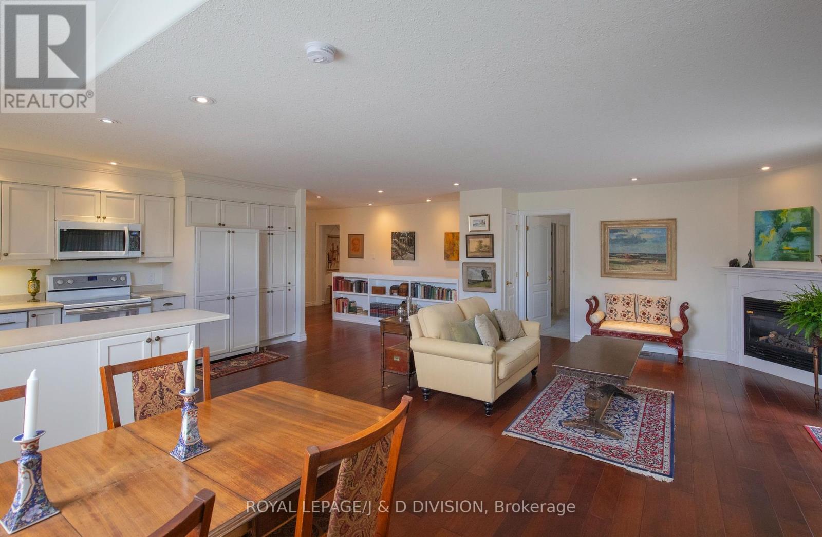 310 - 1742 Ravenwood Drive, Peterborough West (North), Ontario  K9K 2R5 - Photo 6 - X12135213