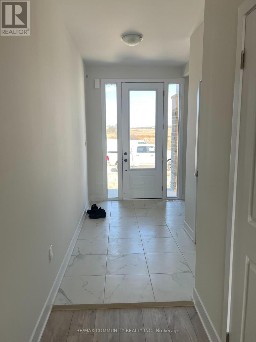 107 Pike Street, Smith-Ennismore-Lakefield, Ontario  K9K 0J5 - Photo 2 - X12135819
