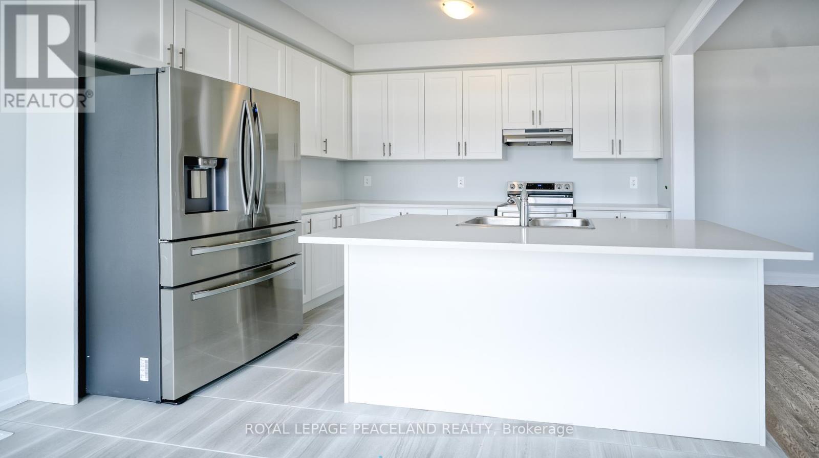 74 Butler Boulevard, Kawartha Lakes (Lindsay), Ontario  K9V 0R9 - Photo 18 - X12136089