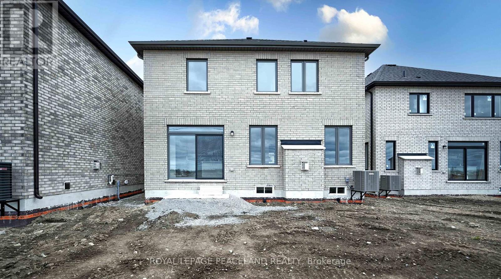 74 Butler Boulevard, Kawartha Lakes (Lindsay), Ontario  K9V 0R9 - Photo 45 - X12136089