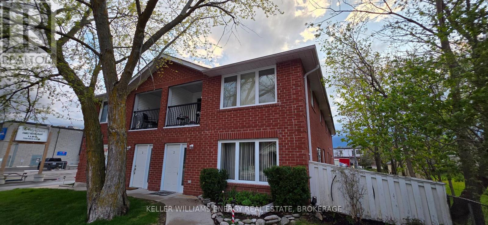 20 Doxsee Avenue N, Trent Hills (Campbellford), Ontario  K0L 1L0 - Photo 2 - X12136181