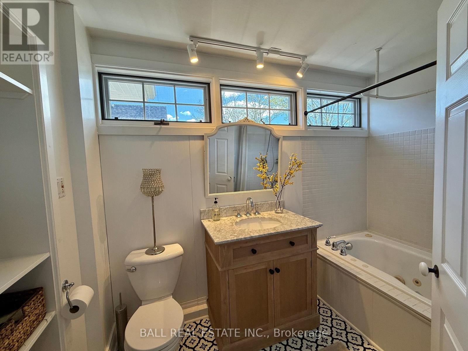 170 Queen Street, Selwyn, Ontario  K0L 2H0 - Photo 26 - X12136569